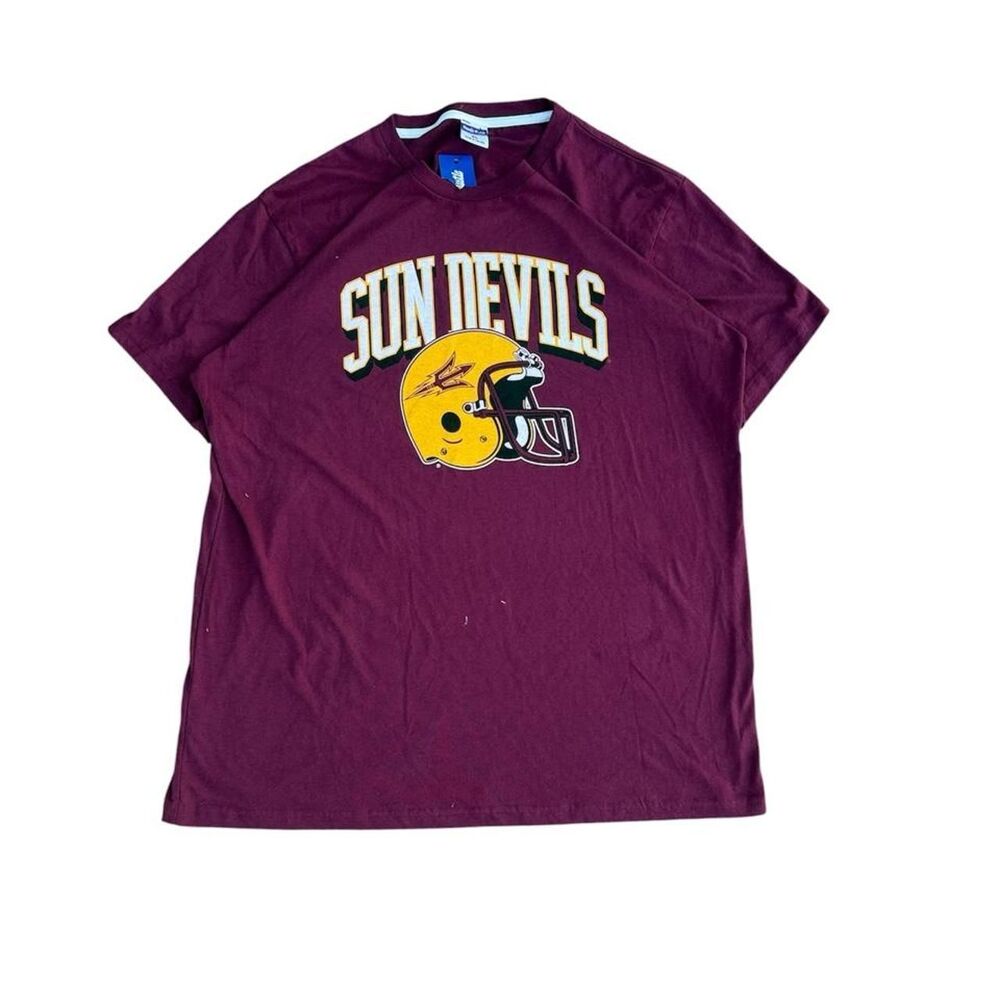 American-vintage Men's Burgundy and Purple T-shirt